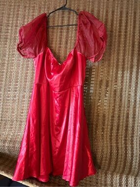 satin yellow dress Avery Satin Maxi Gown (Light Yellow)